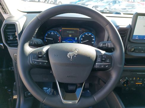 Used 2024 Ford Bronco Sport Outer Banks w/ Tech Package image 17