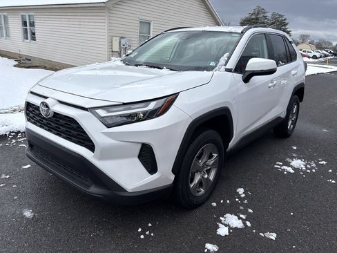 Certified 2025 Toyota RAV4 XLE image 10