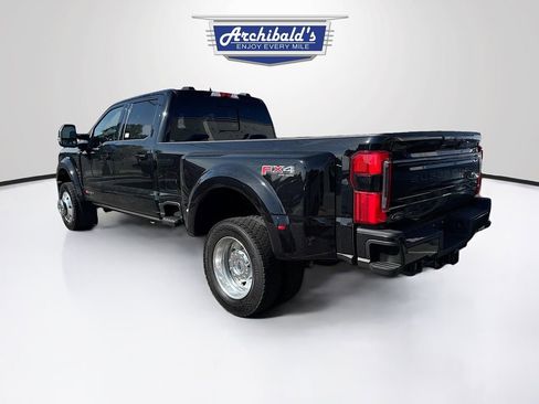 Used 2025 Ford F450 Platinum w/ FX4 Off-Road Package AWD/4WD image 4