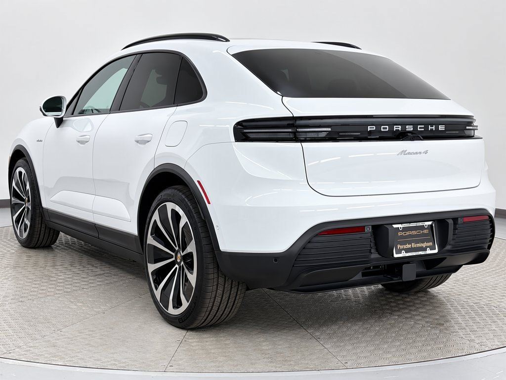Used 2026 Porsche Macan 4 Electric AWD/4WD image 3
