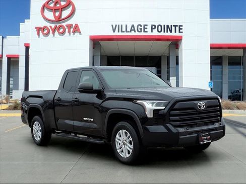Used 2023 Toyota Tundra SR5 image 9