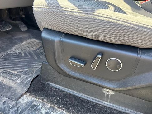 Used 2018 Ford F150 XLT w/ Equipment Group 302A Luxury AWD/4WD image 9