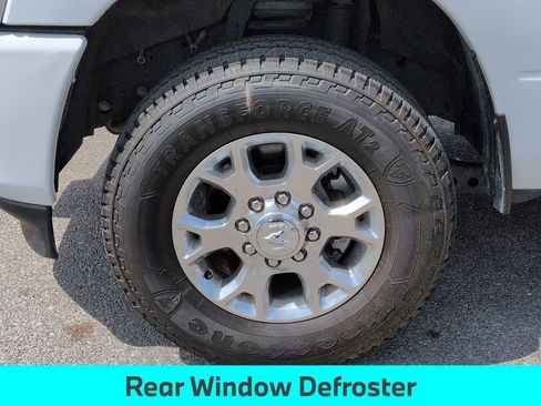 Used 2024 RAM 2500 Laramie AWD/4WD image 12