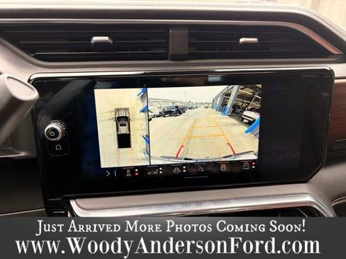 Used 2024 GMC Sierra 3500 Denali Ultimate AWD/4WD image 12