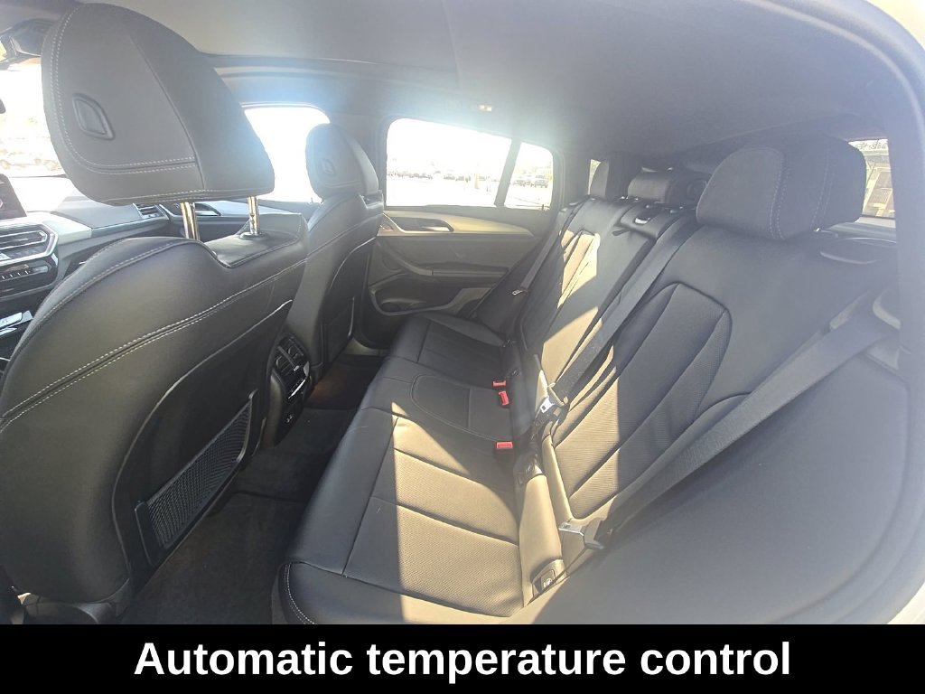 Used 2025 BMW X4 xDrive30i w/ Premium Package AWD/4WD image 11