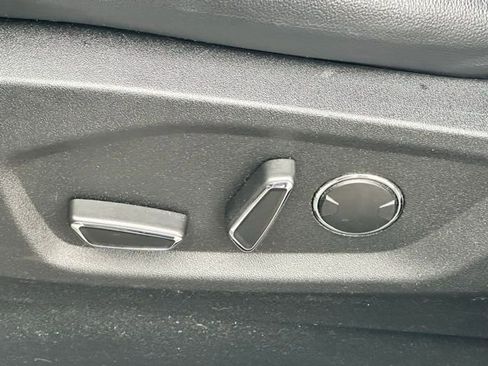 Used 2019 Ford Edge SEL w/ Equipment Group 201A image 8