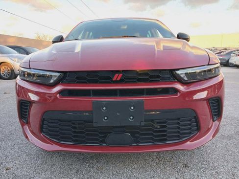 Used 2024 Dodge Hornet GT image 2