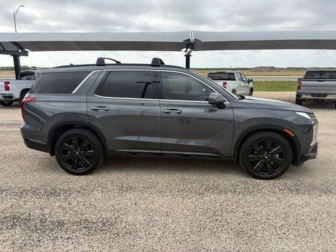 Used 2025 Hyundai Palisade XRT FWD image 4