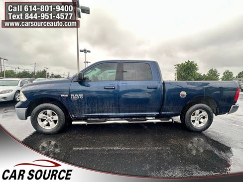 Used 2020 RAM 1500 Classic SLT AWD/4WD image 3