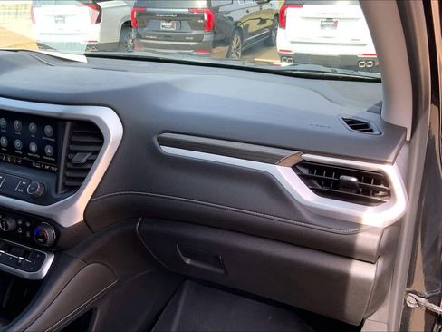 Used 2021 GMC Acadia SLT w/ Elevation Edition image 18