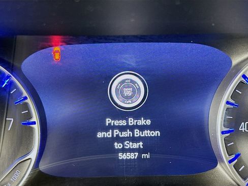 Certified 2024 Chrysler Pacifica Touring-L image 20