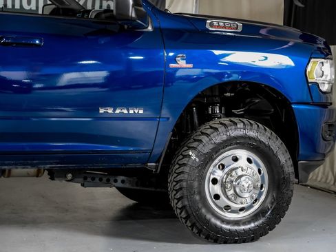 Used 2024 RAM 3500 Big Horn w/ Sport Appearance Package AWD/4WD image 7