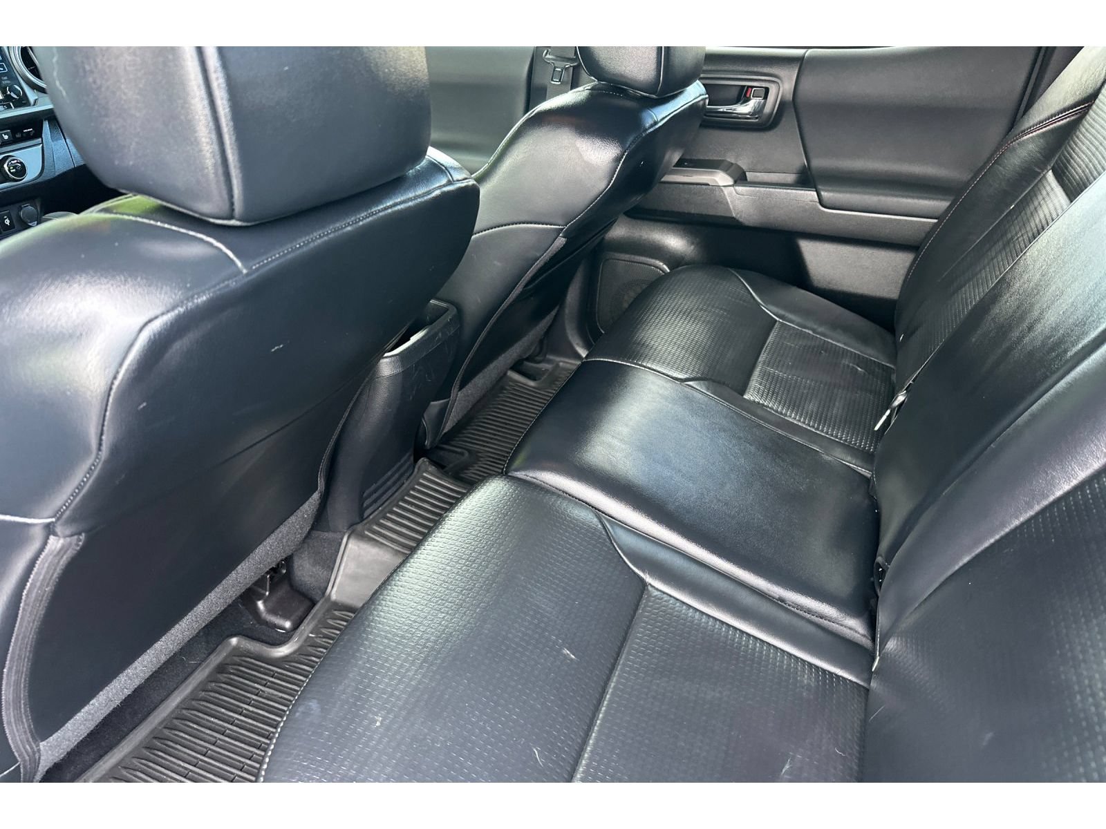 Used 2018 Toyota Tacoma TRD Pro AWD/4WD image 13