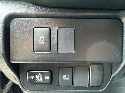 Certified 2022 Toyota Tacoma SR image 27