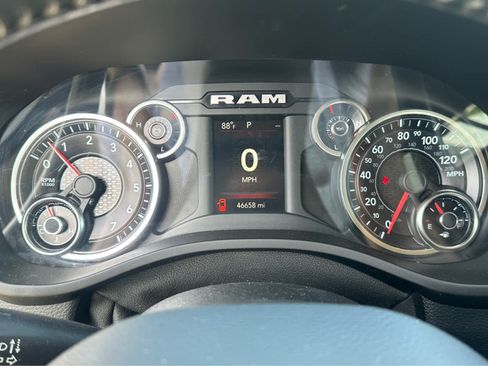 Used 2020 RAM 1500 Big Horn AWD/4WD image 10