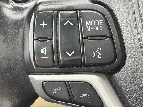 Used 2019 Toyota Highlander Limited Platinum AWD/4WD image 22