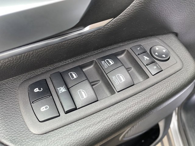 Used 2024 RAM 1500 Big Horn AWD/4WD image 23