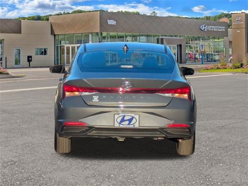 Certified 2023 Hyundai Elantra SEL w/ Cargo Package image 4