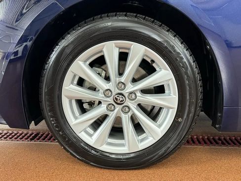 Used 2025 Toyota Corolla LE w/ LE Premium Package FWD image 8
