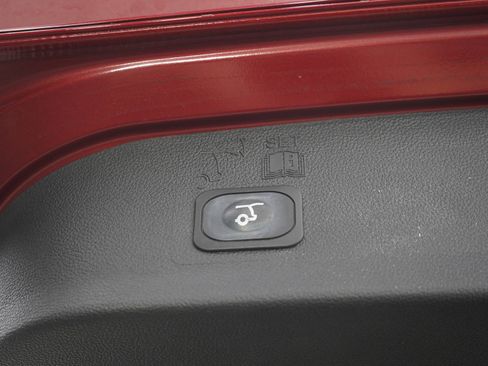 Used 2017 Ford Escape Titanium AWD/4WD image 19