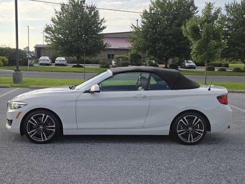 Used 2021 BMW 230i xDrive Convertible w/ Premium Package AWD/4WD image 6