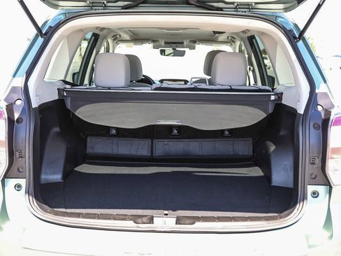 Used 2017 Subaru Forester 2.5i Premium AWD/4WD image 25