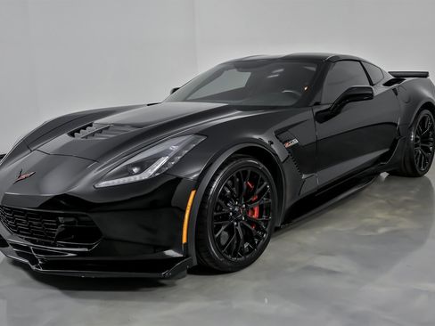 Used 2017 Chevrolet Corvette Z06 image 6
