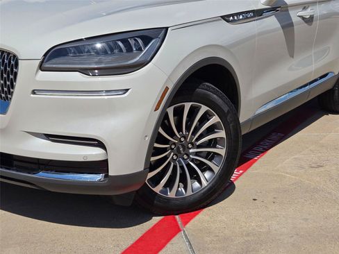 Used 2024 Lincoln Aviator Reserve w/ Equipment Group 201A AWD/4WD image 7