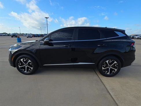 Used 2025 Kia Sportage EX FWD image 5