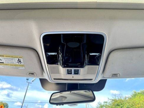 Used 2014 Land Rover Range Rover Sport HSE image 16