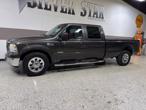 Used 2005 Ford F350 XLT image 4