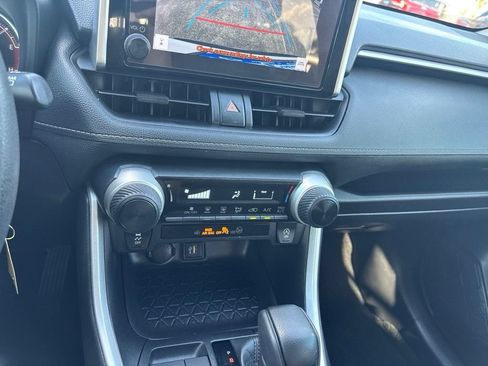 Used 2024 Toyota RAV4 LE FWD image 21