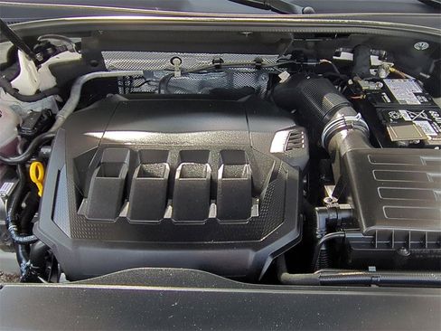 Used 2024 Audi Q3 2.0T Premium image 29