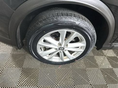 Used 2019 Nissan Rogue Sport SV w/ All-Weather Package AWD/4WD image 9
