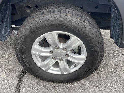 Used 2020 Ford Ranger XL w/ Equipment Group 101A Mid RWD image 12