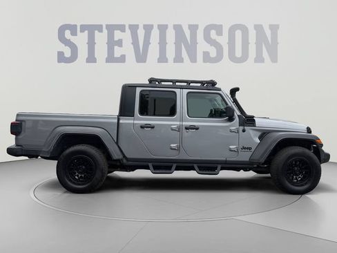 Used 2020 Jeep Gladiator Sport w/ Quick Order Package 24S AWD/4WD image 6