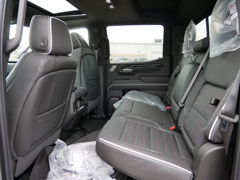 New 2026 GMC Sierra 1500 AT4X w/ LPO, Black Badging Package AWD/4WD image 12