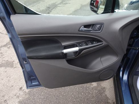 Used 2019 Ford Transit Connect XLT image 11