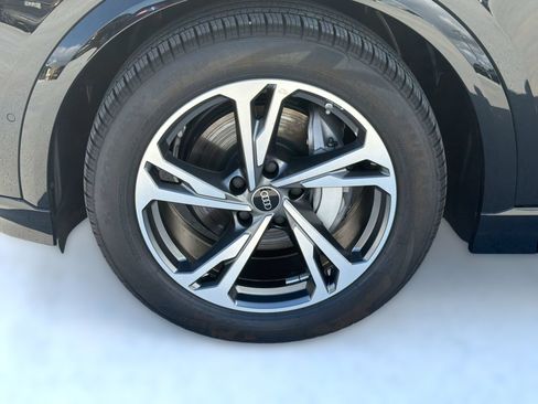 New 2027 Audi Q6 e-tron Prestige AWD/4WD image 13