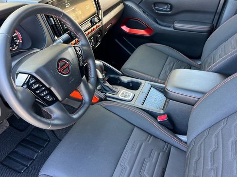 Used 2026 Nissan Frontier PRO-4X w/ Pro-4x Convenience Package AWD/4WD image 10
