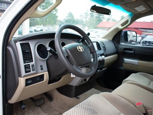 Used 2008 Toyota Tundra SR5 4x2 4dr Double Cab SB (4.0 image 17