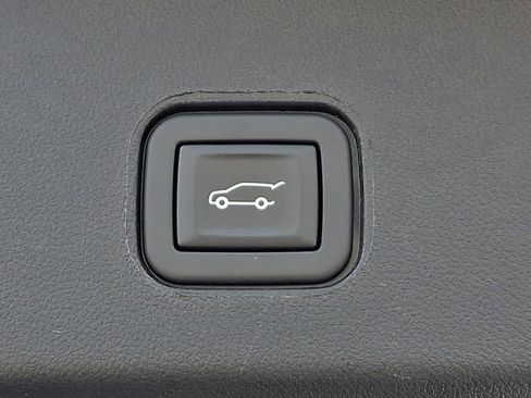 Used 2024 Cadillac Lyriq Luxury image 26