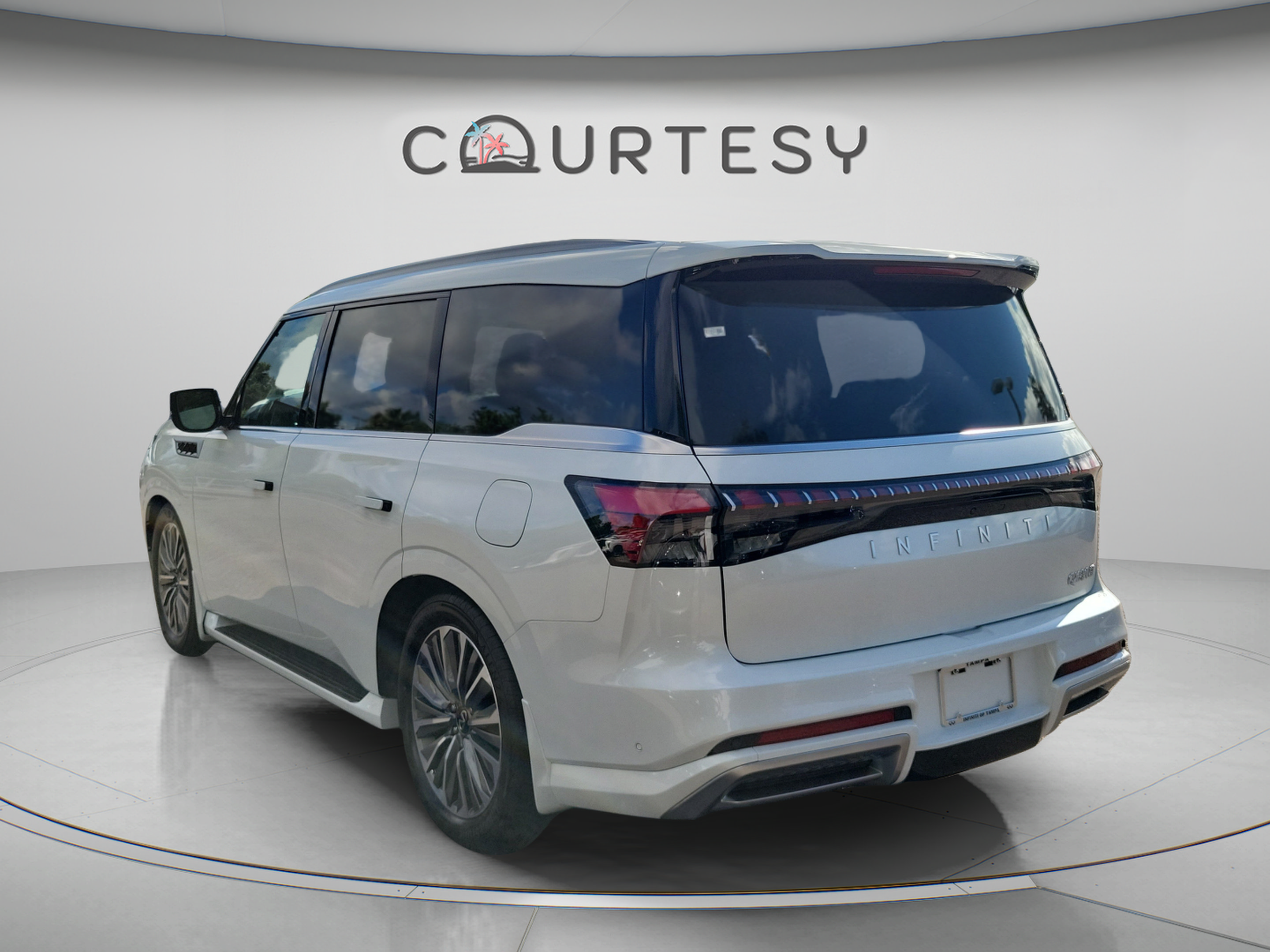 New 2027 INFINITI QX80 Luxe w/ Cargo Package AWD/4WD image 3
