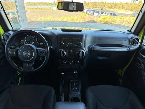 Used 2016 Jeep Wrangler Sport w/ Quick Order Package 24S AWD/4WD image 10
