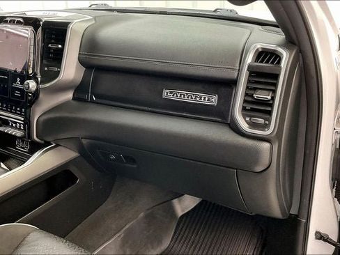 Used 2022 RAM 1500 Laramie w/ Sport Appearance Package AWD/4WD image 17