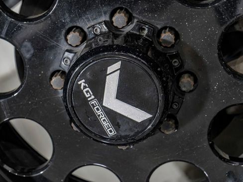 Used 2024 Ford F350 Platinum w/ FX4 Off-Road Package image 66