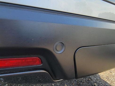 Used 2018 Ford Explorer XLT w/ Equipment Group 202A image 36