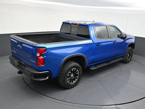 Used 2024 Chevrolet Silverado 1500 ZR2 w/ Technology Package AWD/4WD image 17