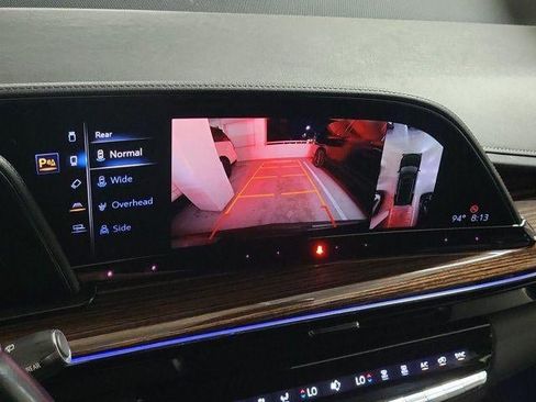 Used 2023 Cadillac Escalade Luxury RWD image 25