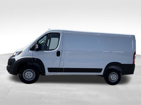 New 2026 RAM ProMaster 2500 w/ Convenience Group FWD image 3